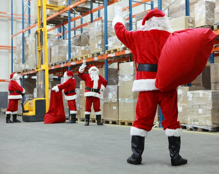 magazzino-automatico-verticale-natale-regali